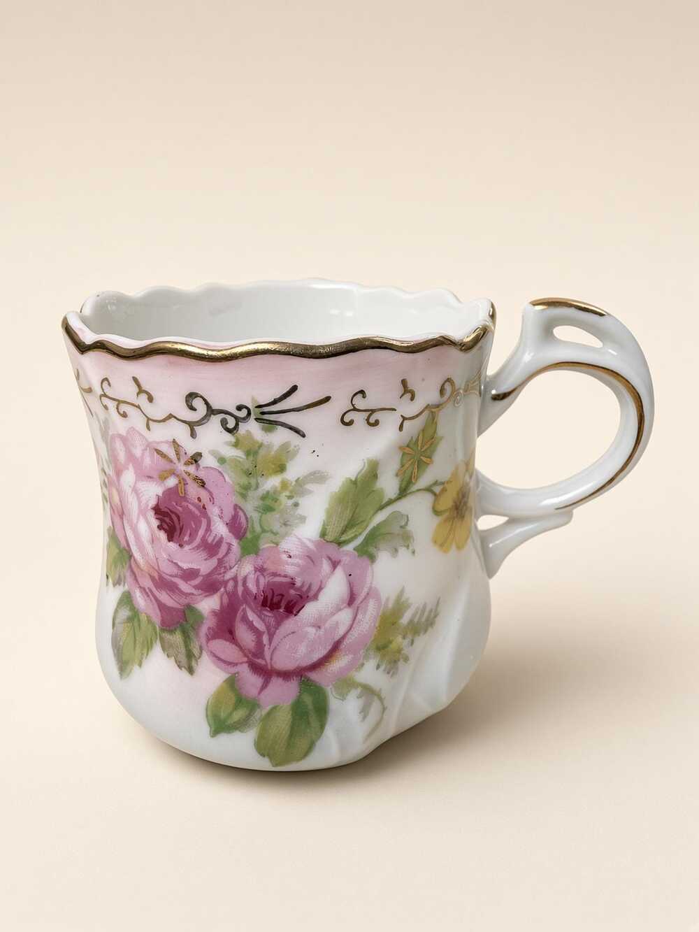 Rose Porcelain Cup, AA Importing Japan, RS Wreath Mark, Gold Rim Scallop